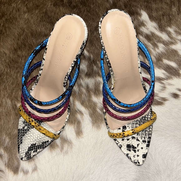 wild diva strappy colorful snake skin heel - Picture 2 of 4